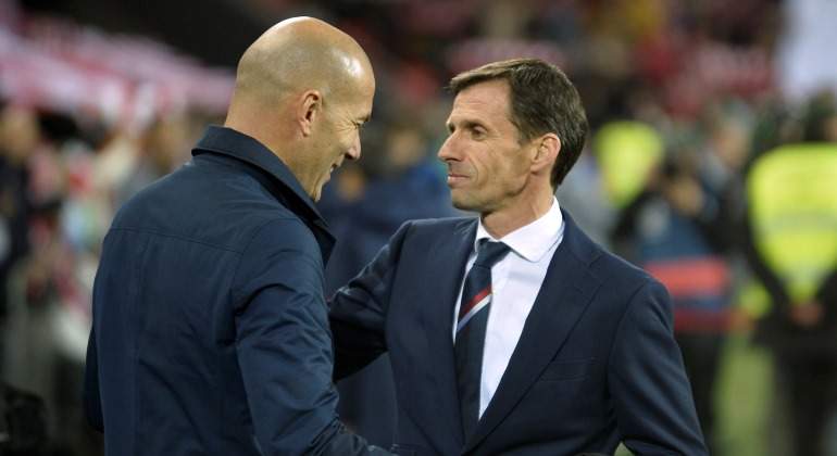 Zidane-Ziganda-2018-saludo-reuters.jpg
