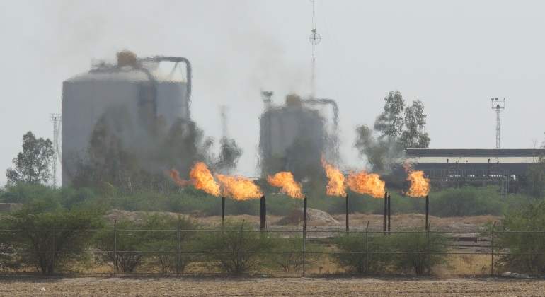 iran-quema-petroleo.jpg