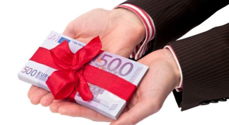 billetes-regalo-getty.jpg