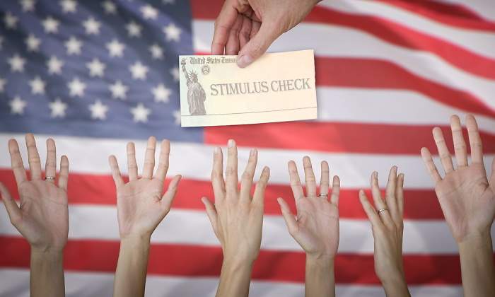 cheque-estimulos-eeuu-dreamstime.jpg