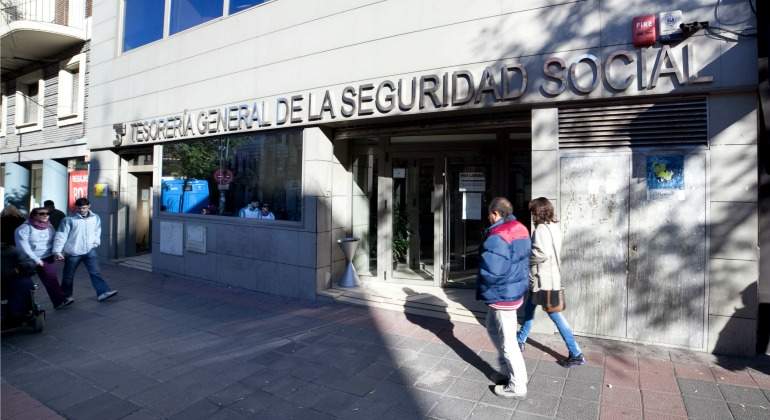 seguridad-social-oficina.jpg