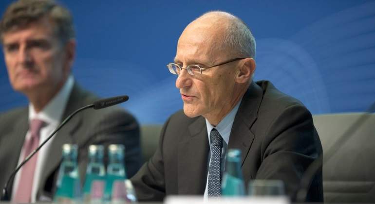 Andrea-Enria.jpg