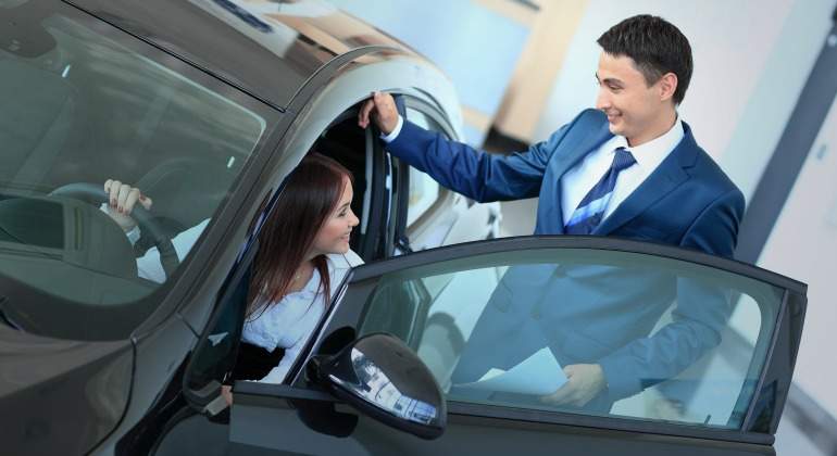 venta-coches-770-dreamstime.jpg