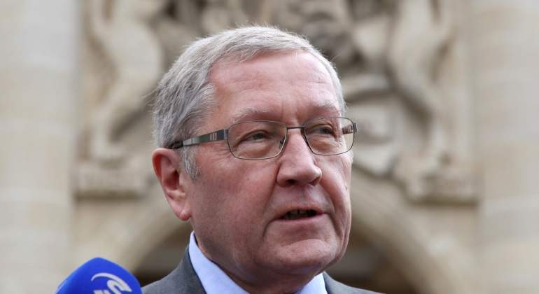 Regling-Klaus-reuters.jpg