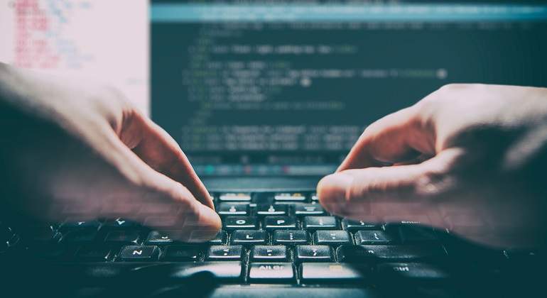 Pirata-Informatico-Hacker.jpg