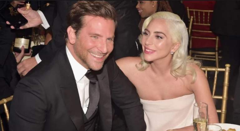 bradley-cooper-gaga-muda770.jpg