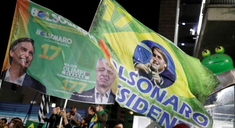 bolsonaro-banderas-reuters.jpg