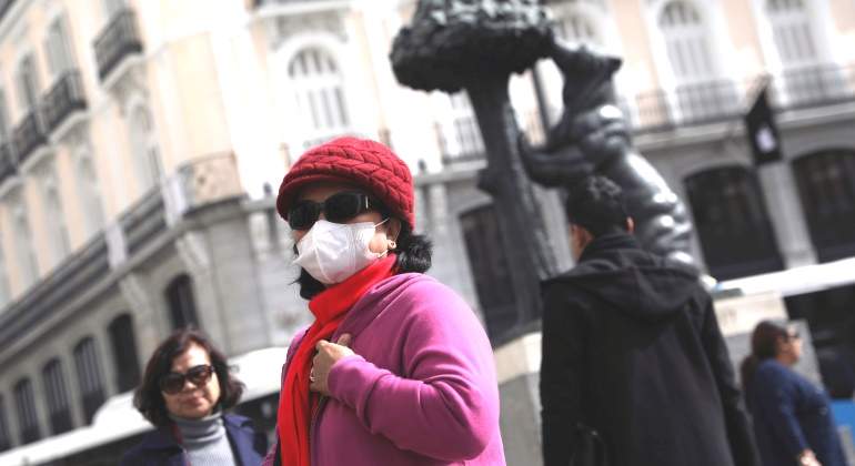 coronavirus-sol-madrid-mascarilla-reuters.jpg