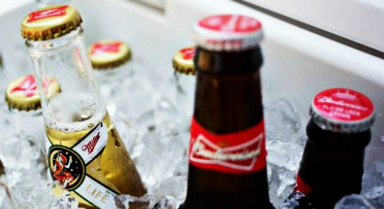 sabmiller-abinbev-botellas-hielo-770.jpg