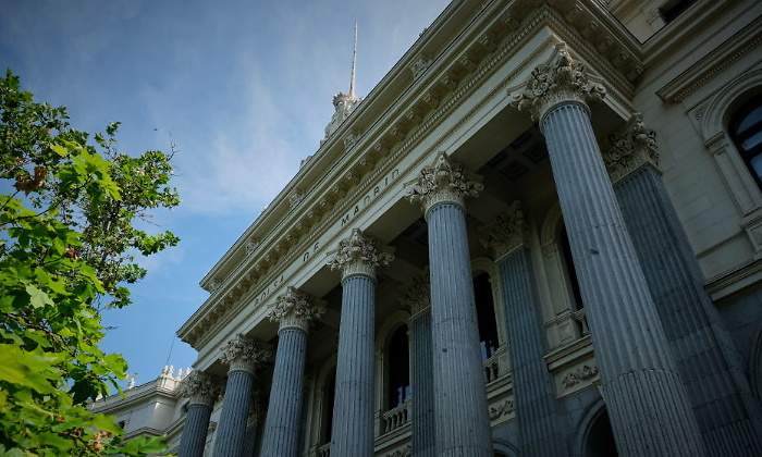 bolsa-madrid-exterior-edificio-arbol-ibex-getty-770x420.jpg