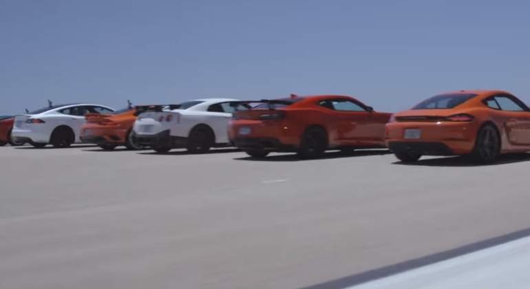 carrera-motor-trend.jpg