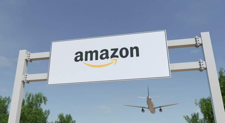 amazon-avion-cartel.jpg