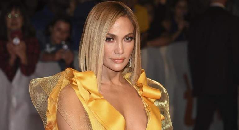 jennifer-lopez-abucheos-toronto-770.jpg