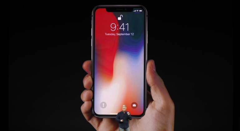 iphoneX-reuters-770.jpg