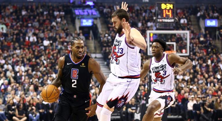 marc-gasol-kawhi-leonard-getty.jpg