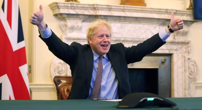 johnson-pulgares-acuerdo-reuters-770x420.jpg