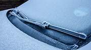 Un truco para quitar el hielo del parabrisas en segundos y sin rascar