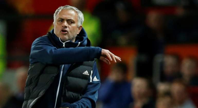 mourinho-protesta-derbycounty-carabaocup-reuters.jpg