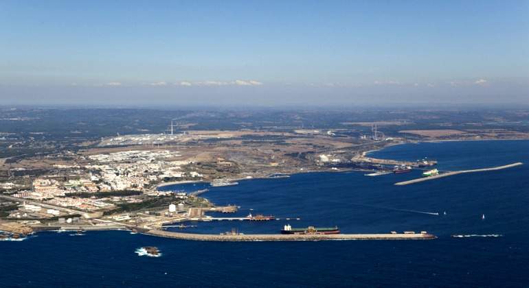 puerto-de-Sines-770-wikipedia.jpg
