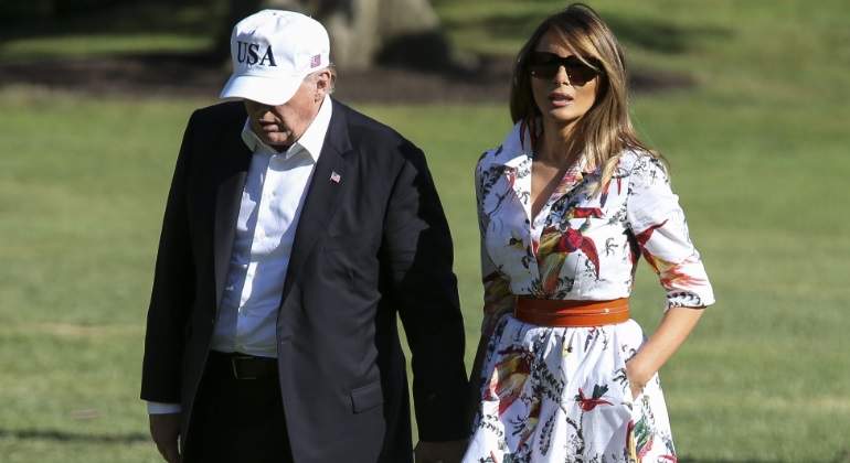 melania-vestidoflores770.jpg