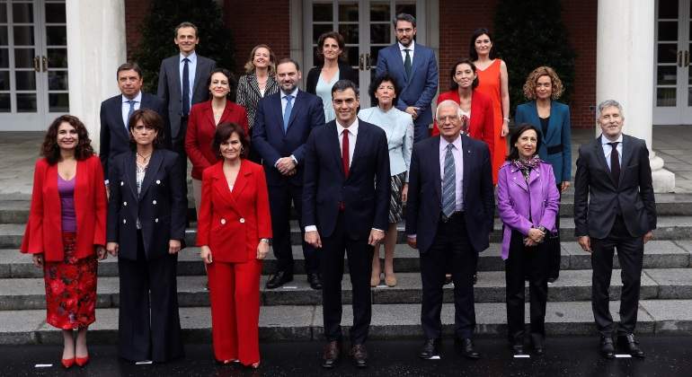 foto-familia-consejo-ministros-sanchez-efe.jpg