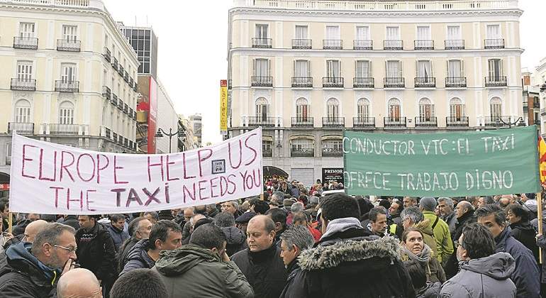 manifestacion-taxi-puerta-sol-efe-770x420.jpg