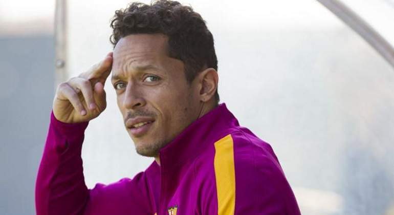 adriano-entrenamiento-barcelona-efe.jpg