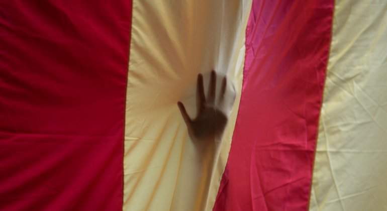 bandera-cataluna-mano-efe.jpg
