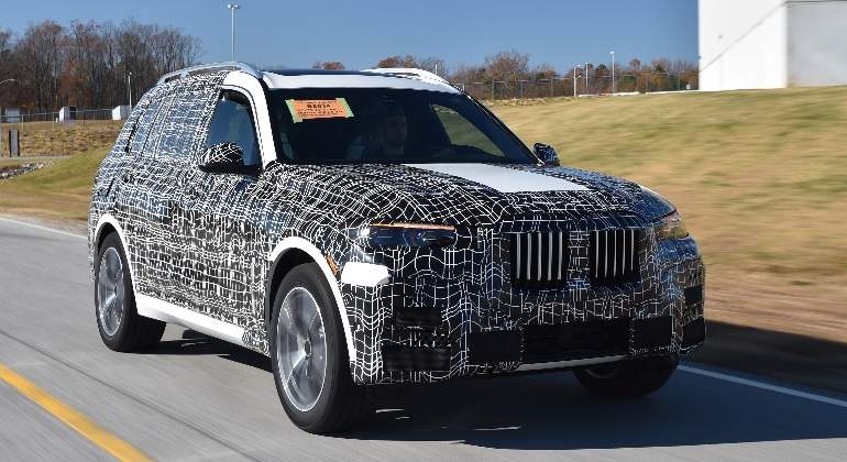 bmw-x7-preproduccion-2017-01.jpg