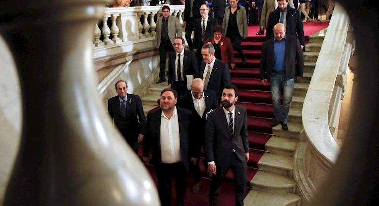 presos-proces-visita-parlament-efe.jpg