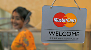 Mastercard implementa en México y Brasil un botón para hacer las compras en línea más simples