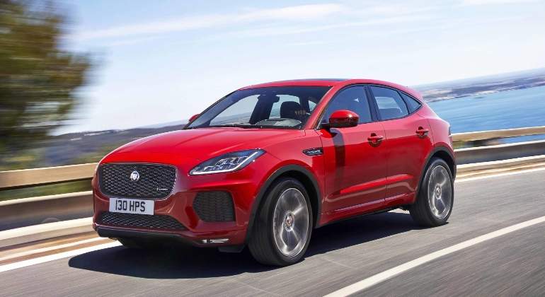 jaguar-e-pace-2017-01.jpg