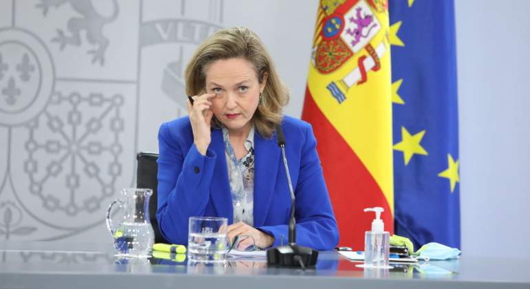 nadia-calvino-ministra-vicepresidenta-economia-seria-rueda-prensa-cmin-12marzo2021-europa-press-770x420.jpg