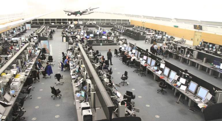 indra-avion-prestwick.jpg
