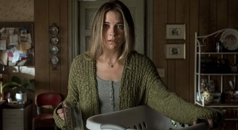 annie-murphy-amc.jpg