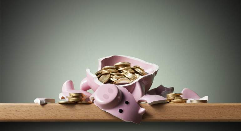 ahorro-hucha-cerdo-roto-istock.jpg