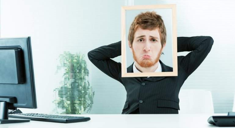 trabajador-triste-marco-770-dreamstime.jpg