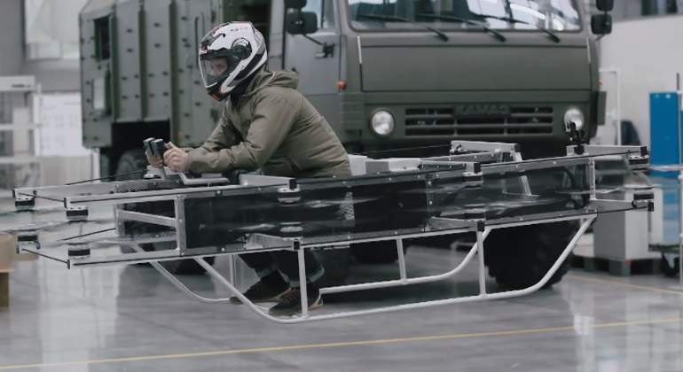 moto-voladora-Kalashnikov.jpg