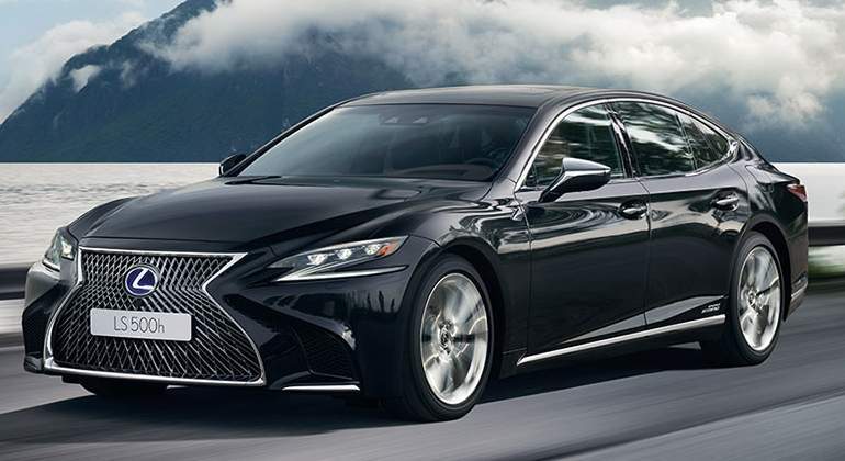 lexus.jpg