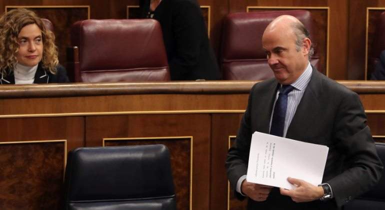 guindos-luis-congreso-21febrero-efe.jpg