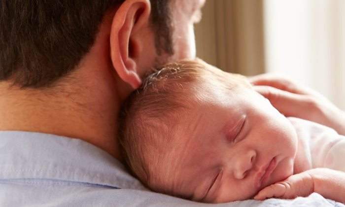 padre-bebe-dreamstime.jpg
