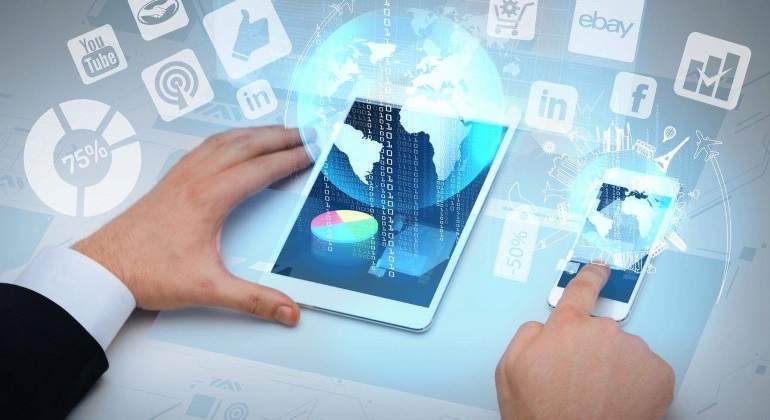 digital-redes-sociales-tecnologia.jpg