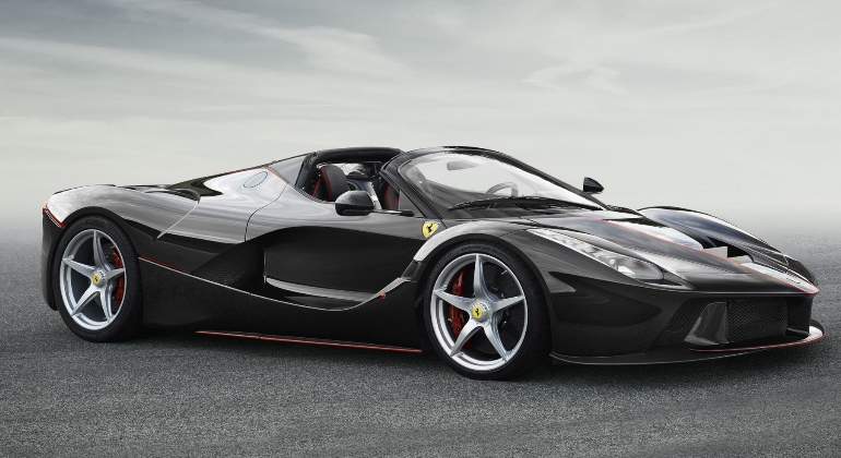 ferrari-laferrari-spider-2016-01.jpg