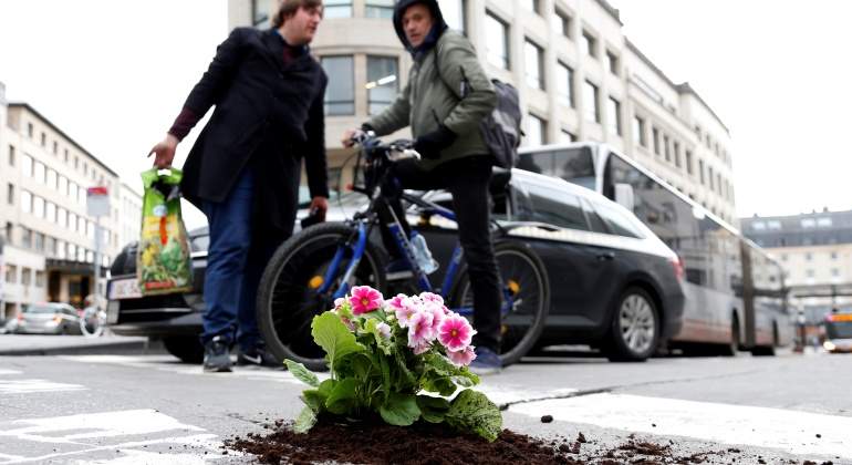 bruselas-flores-baches-reuters.jpg
