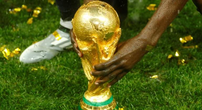 mundial-2018-trofeo-reuters.jpg