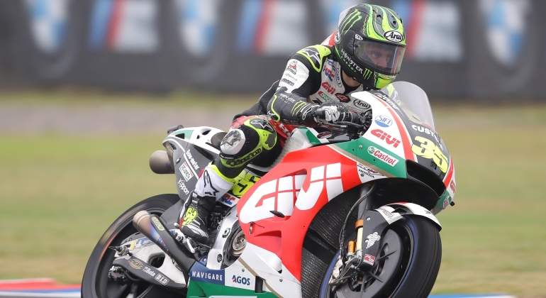 crutchlow-2018-argentina-reuters.jpg