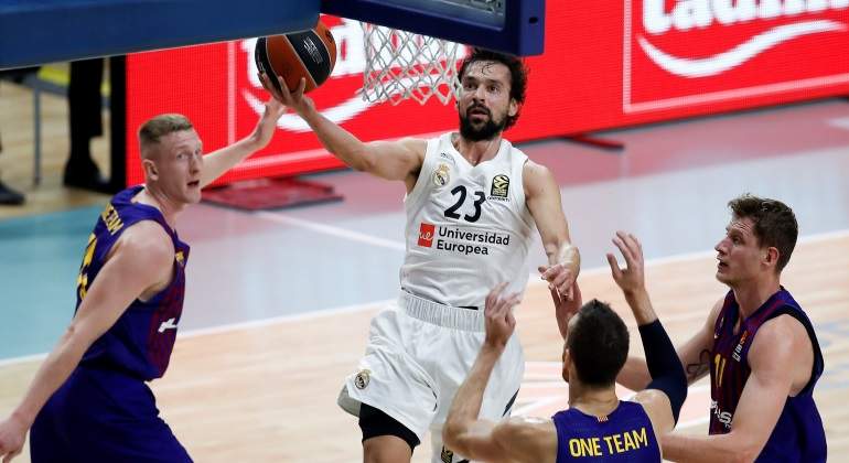 llull-realmadrid-barcelona-euroliga-efe.jpg