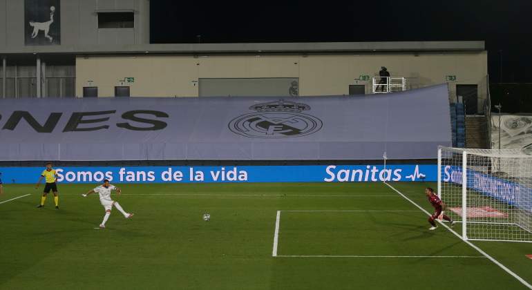 benzema-penalti-valdebebas-alaves-1920-reuters.jpg