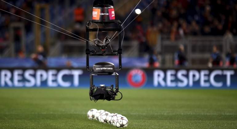 spider-cam-balon-champions-respect-reuters.jpg