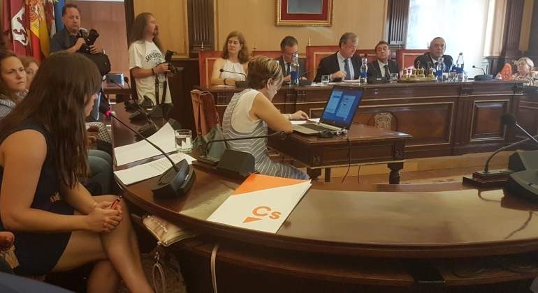 leon-pleno.jpg